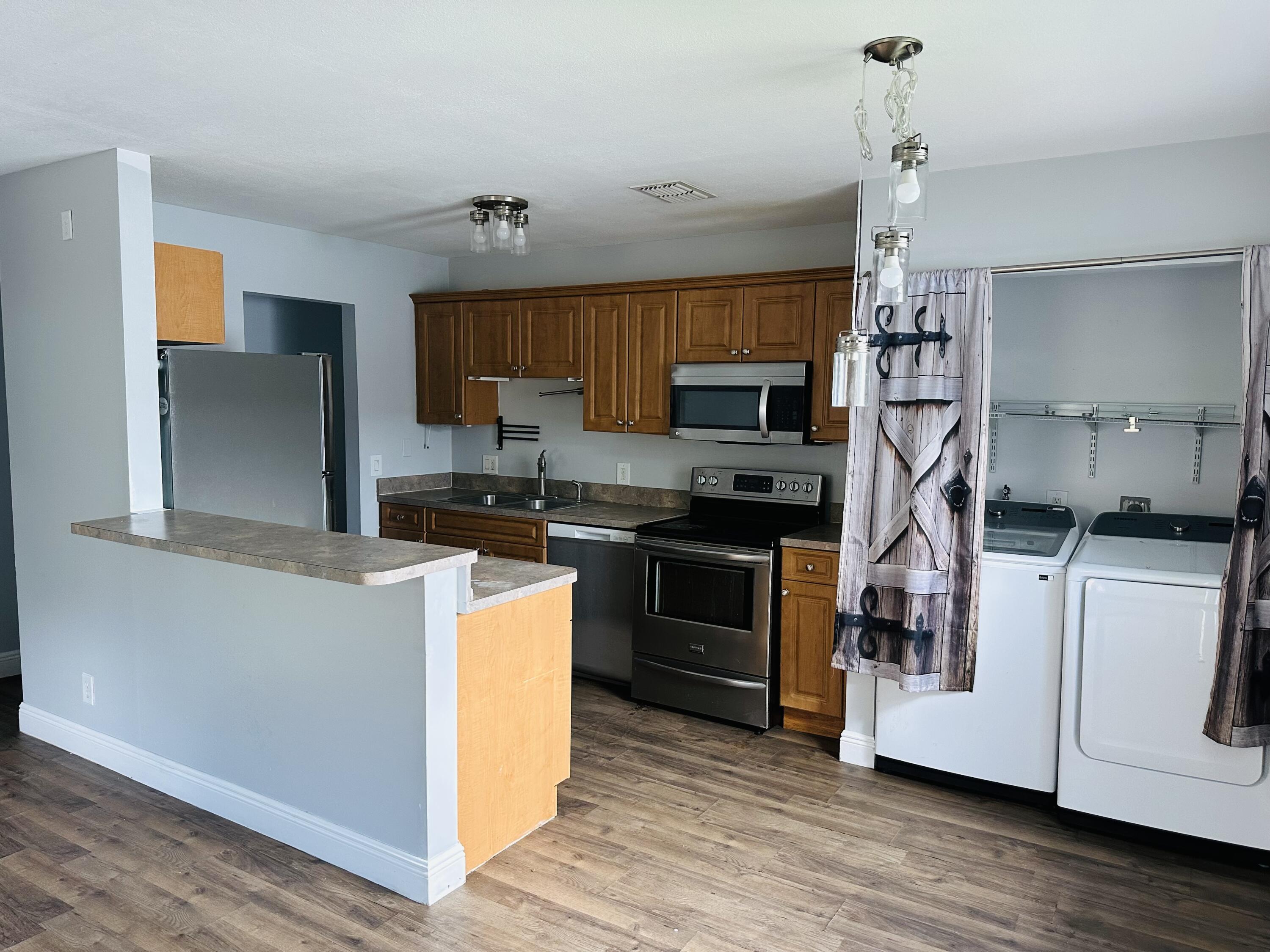 Lake Worth Condo: 4599 Pruden Boulevard