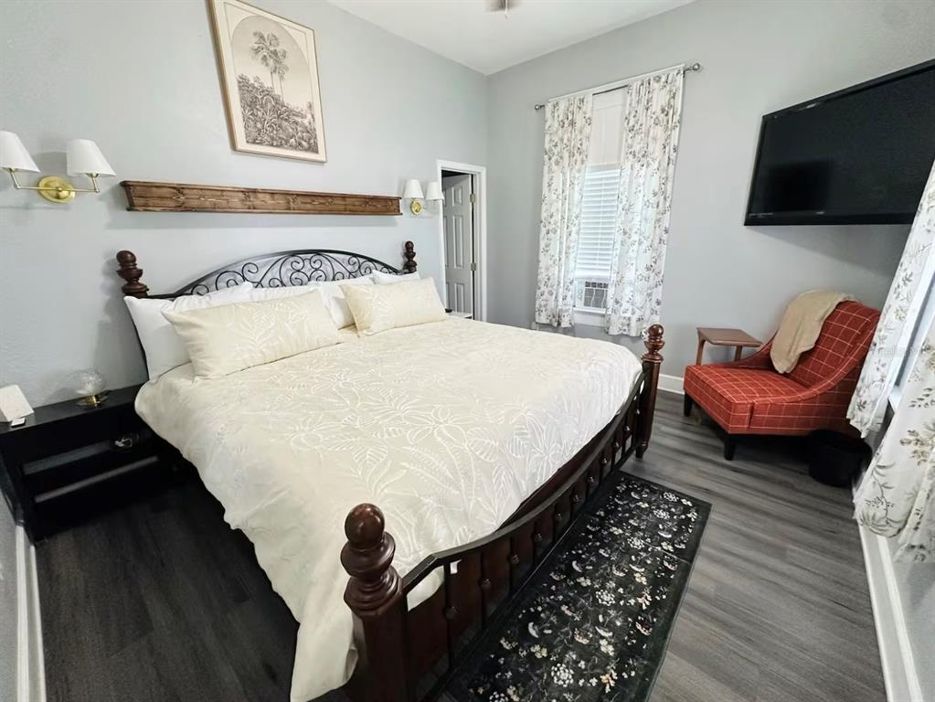 Tampa Condo: 2510 West Main Street