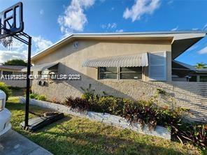 Hallandale Beach Condo: 224 Southwest 10th Street