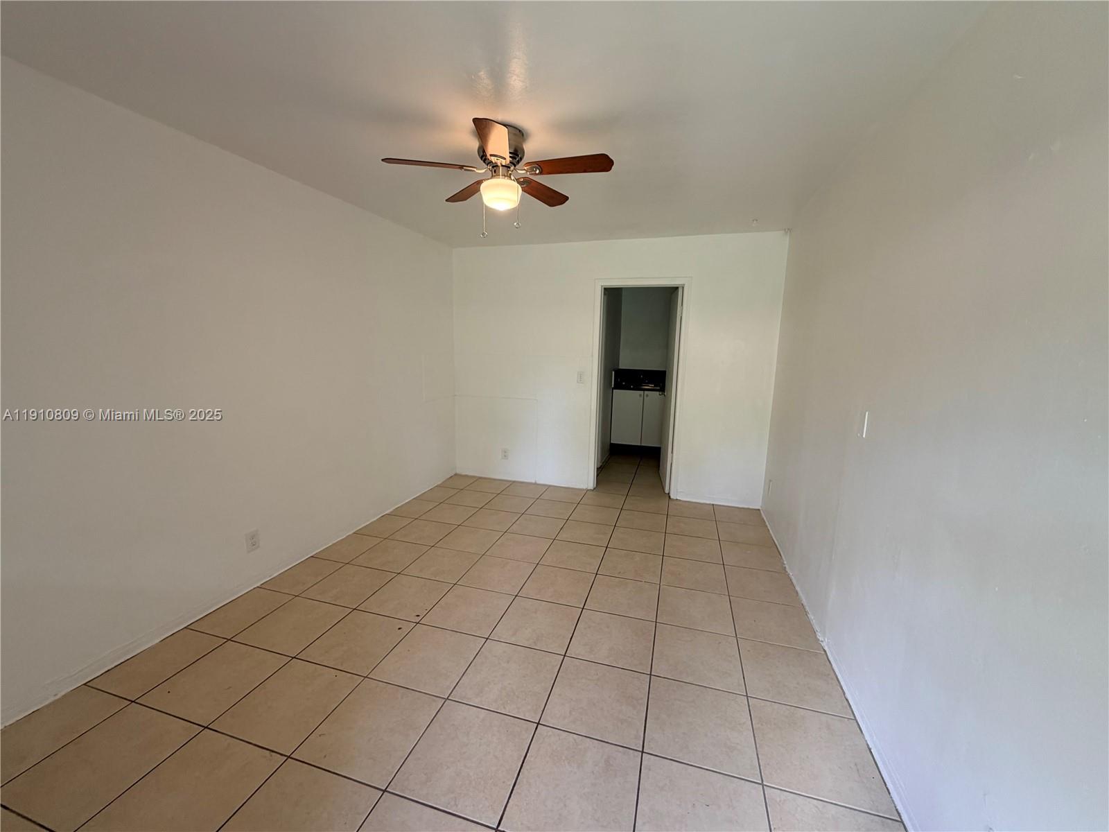Hallandale Beach Condo: 717 Northeast 1st Street