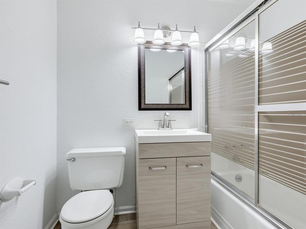 Sarasota Condo: 2608 Constitution Boulevard