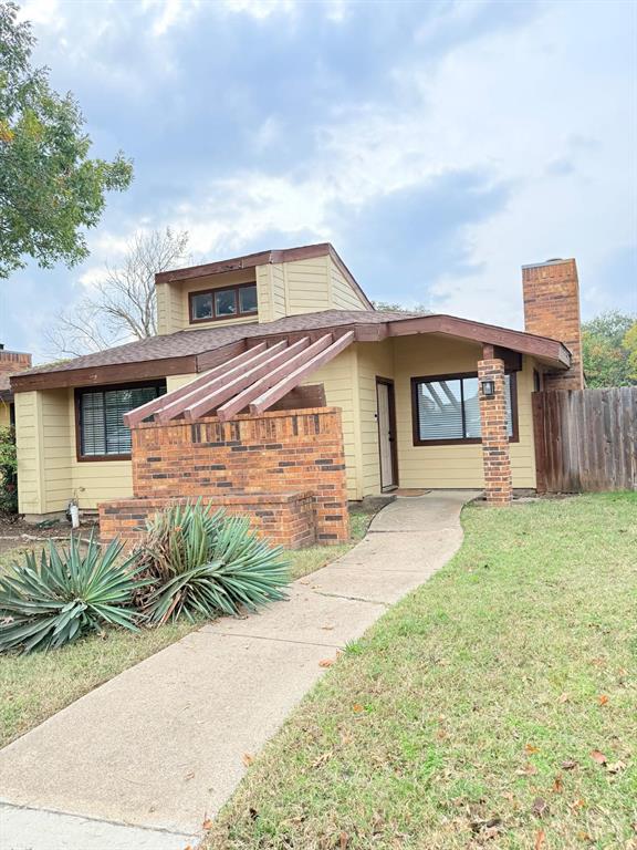 Arlington Condo: 5916 Timbercrest Drive