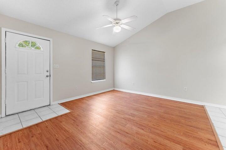 Freeport Condo: 15031 331 Business