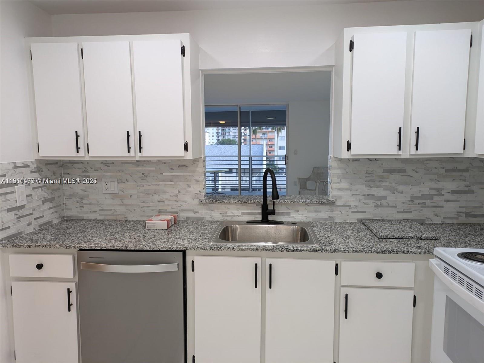 North Miami Beach Condo: 3550 Northeast 169th Street