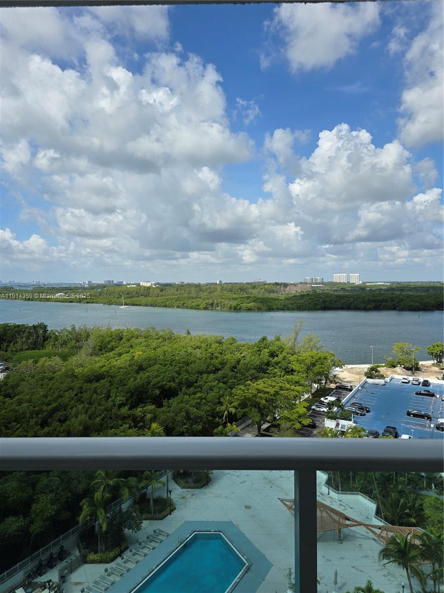 Sunny Isles Beach Condo: 100 Bayview Drive