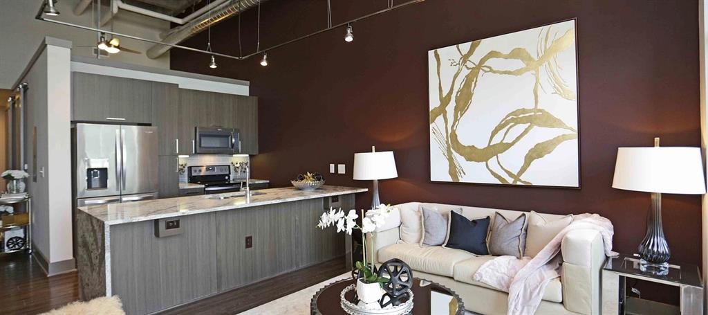 Dallas Condo: 8110 Park Lane