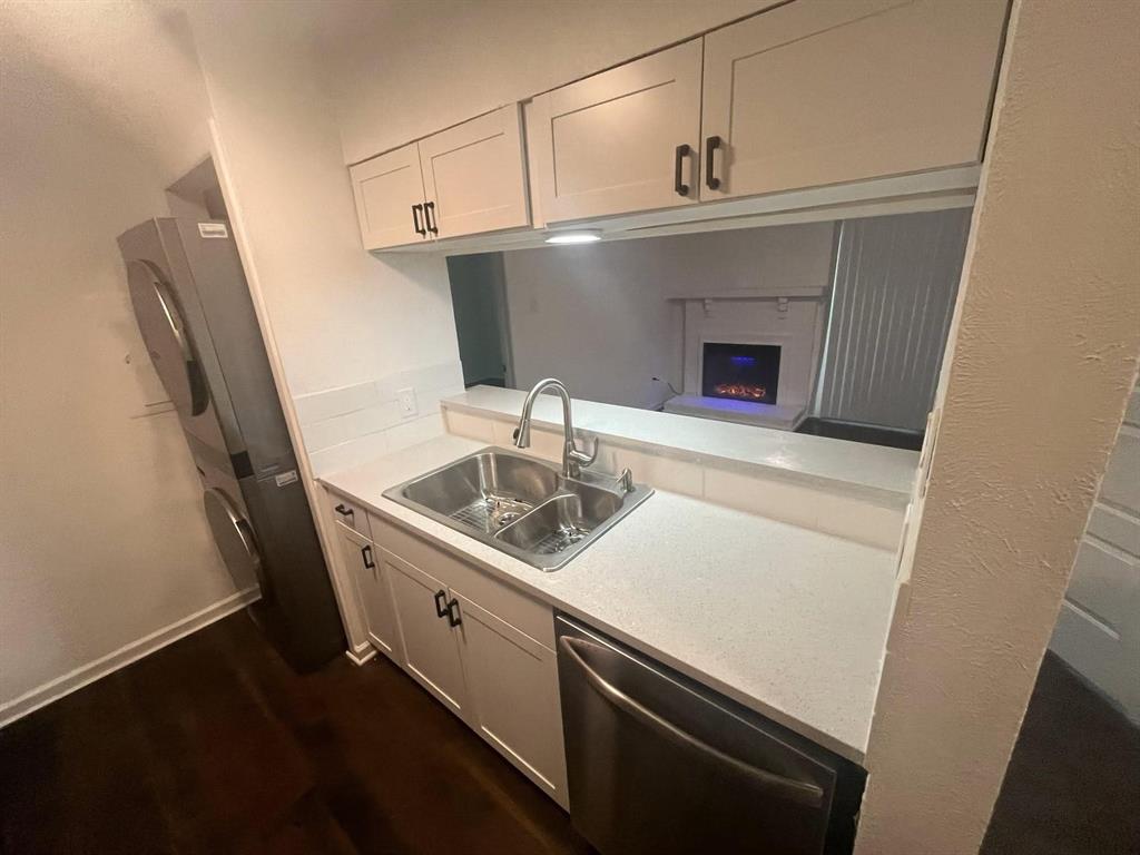 Dallas Condo: 6900 Skillman Street