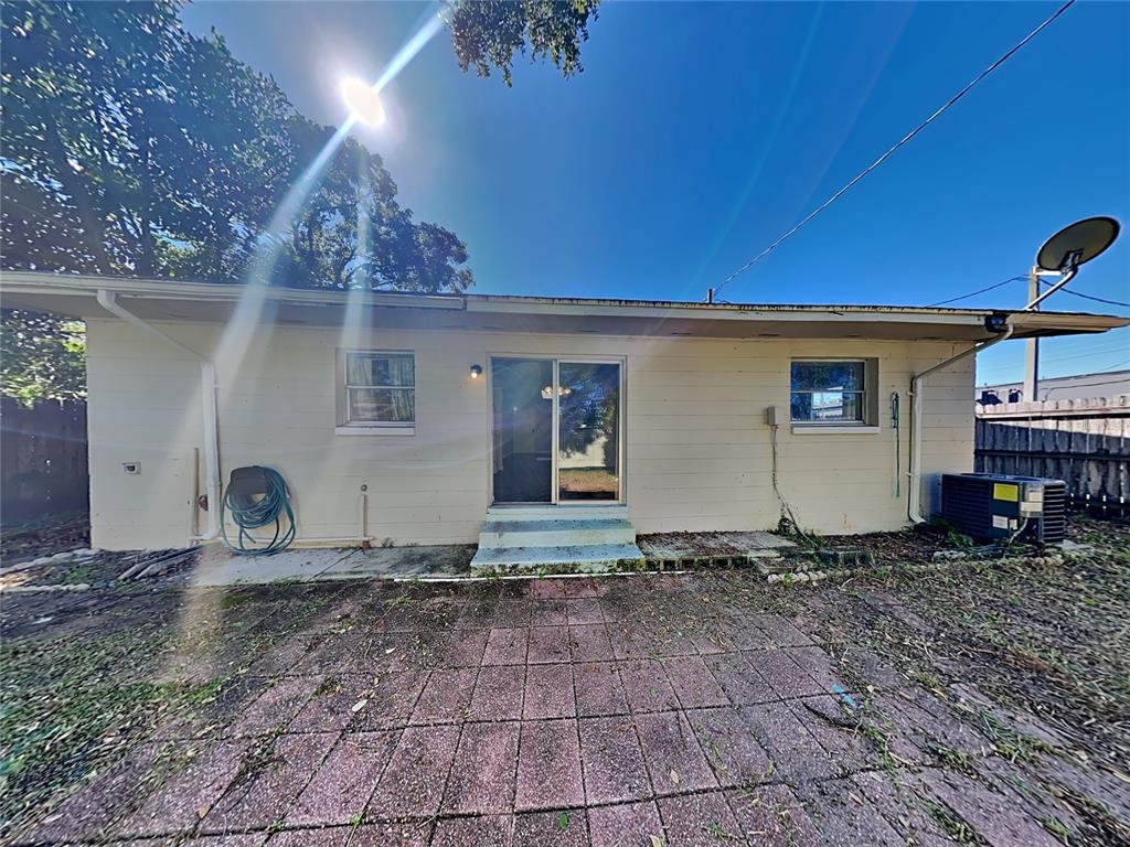 Orlando Condo: 1215 Lake Highland Drive