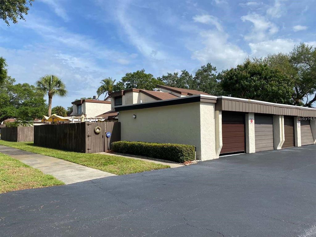 Clearwater Condo: 2095 Sunset Point Road