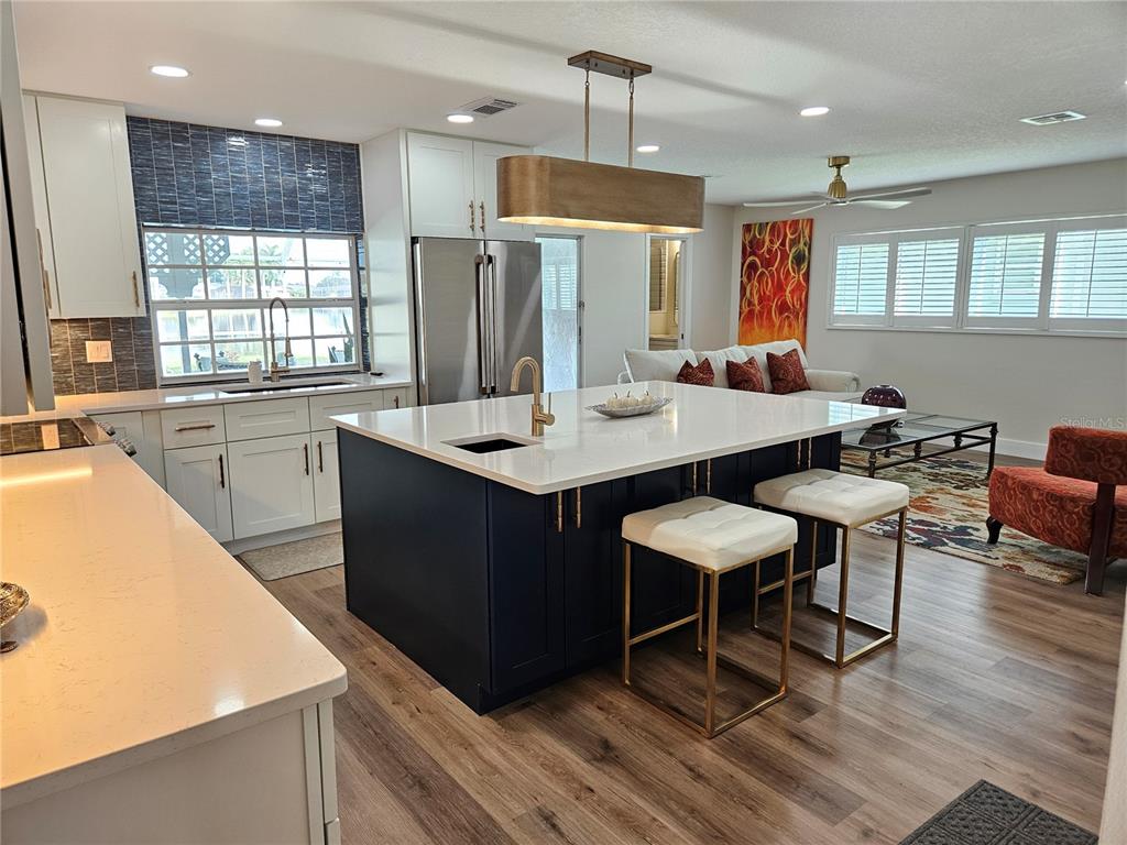 Venice Condo: 917 South Gondola Drive