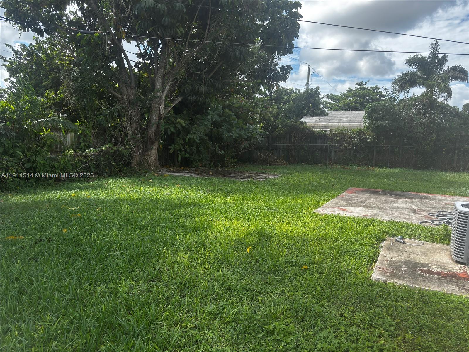 Homestead Condo: 15324 Lincoln Drive