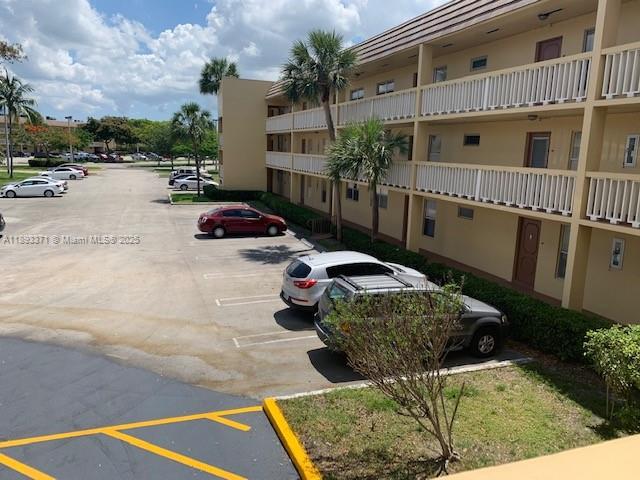 Tamarac Condo: 6021 Northwest 61st Avenue