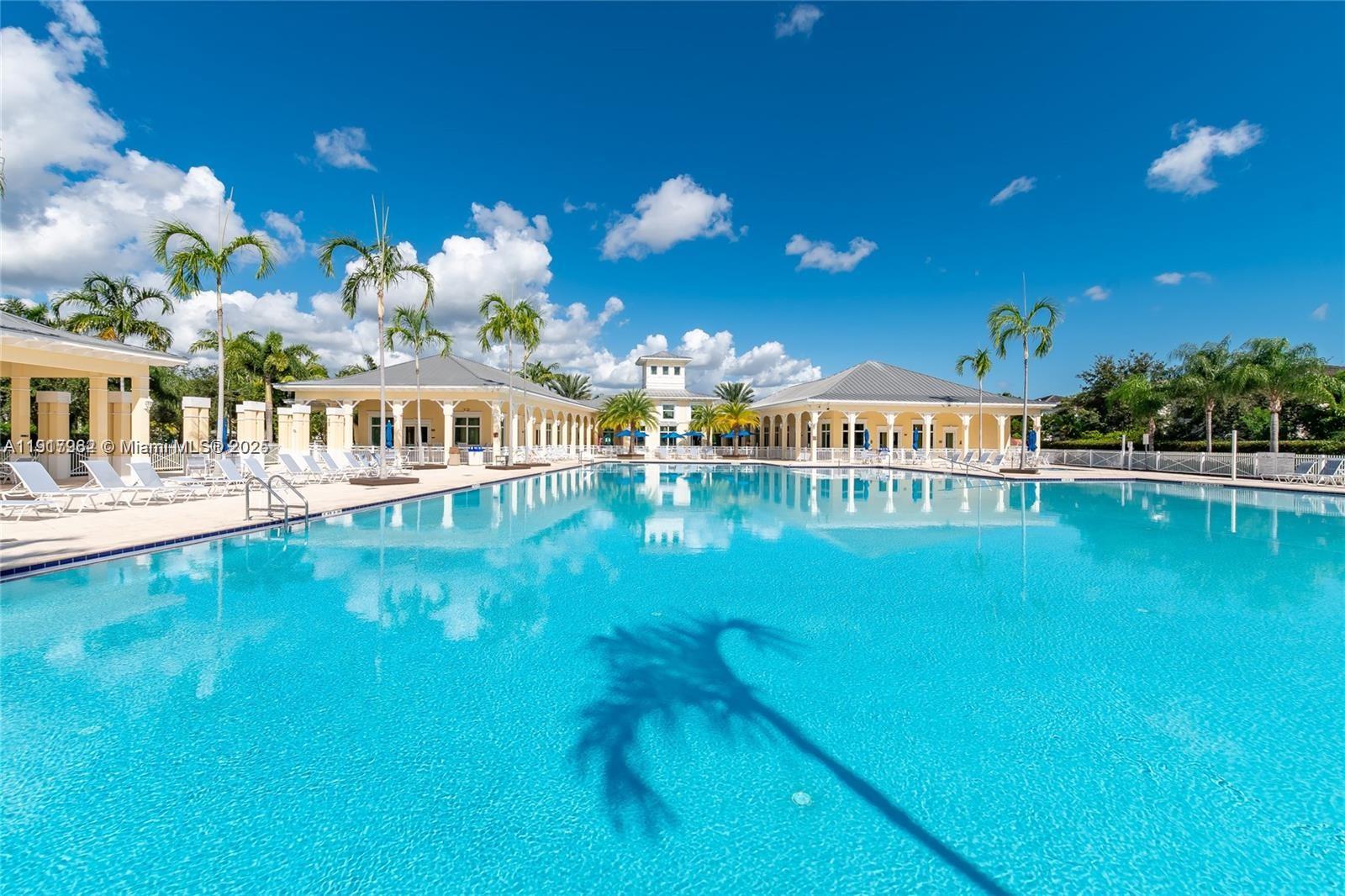 Homestead Condo: 367 Northeast 35th Avenue