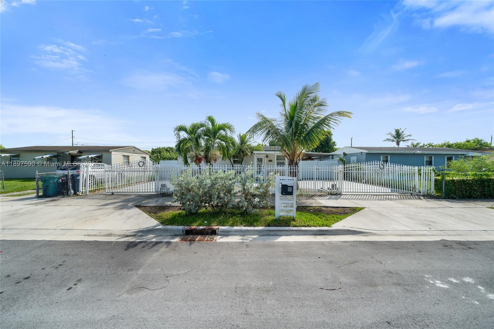 Florida City Condo: 845 Northwest 2nd Street