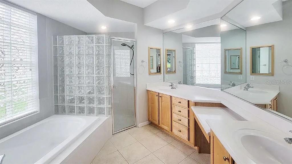 Bradenton Condo: 6055 Wingspan Way