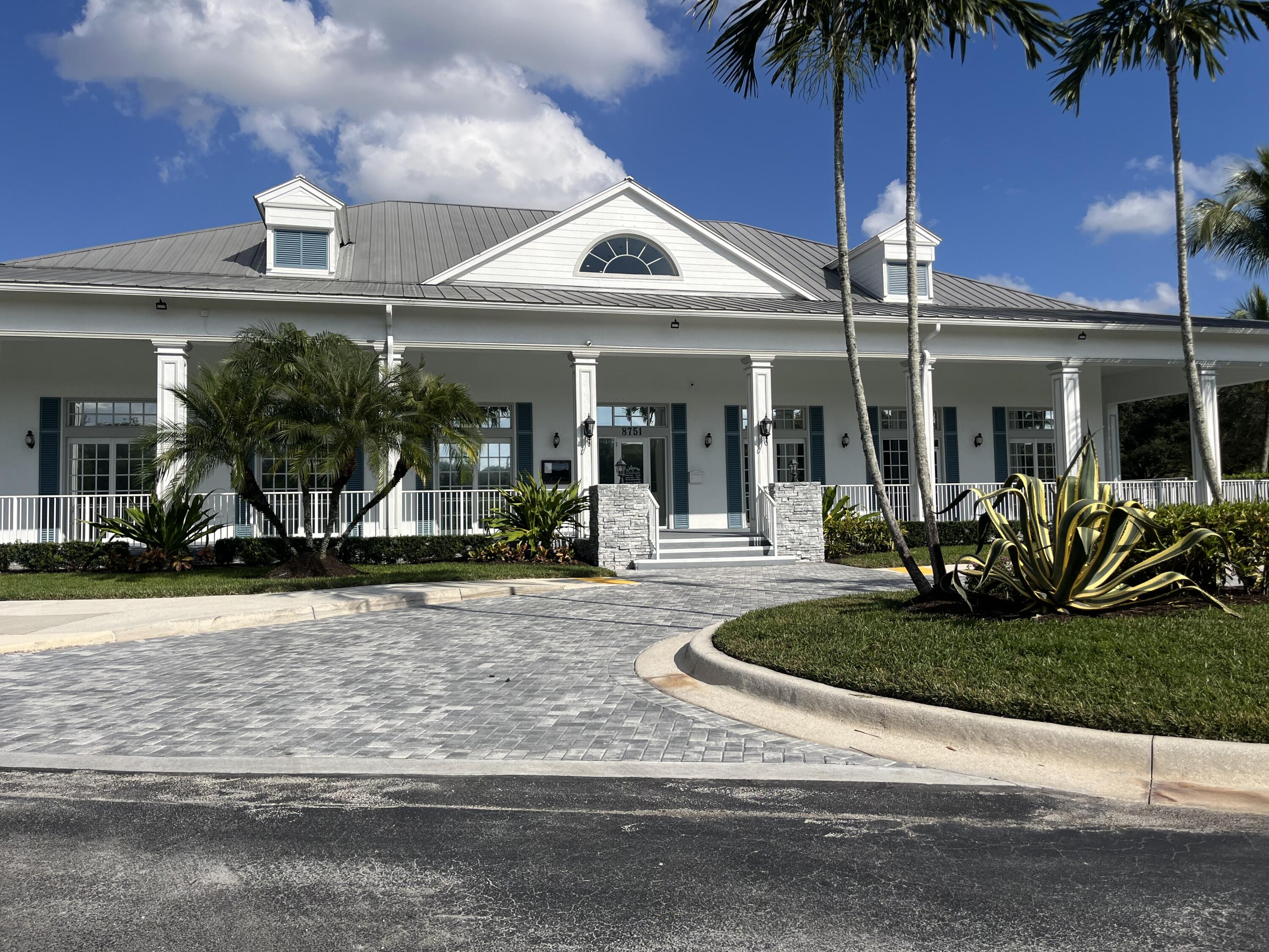 West Palm Beach Condo: 325 Mulberry Grove Road