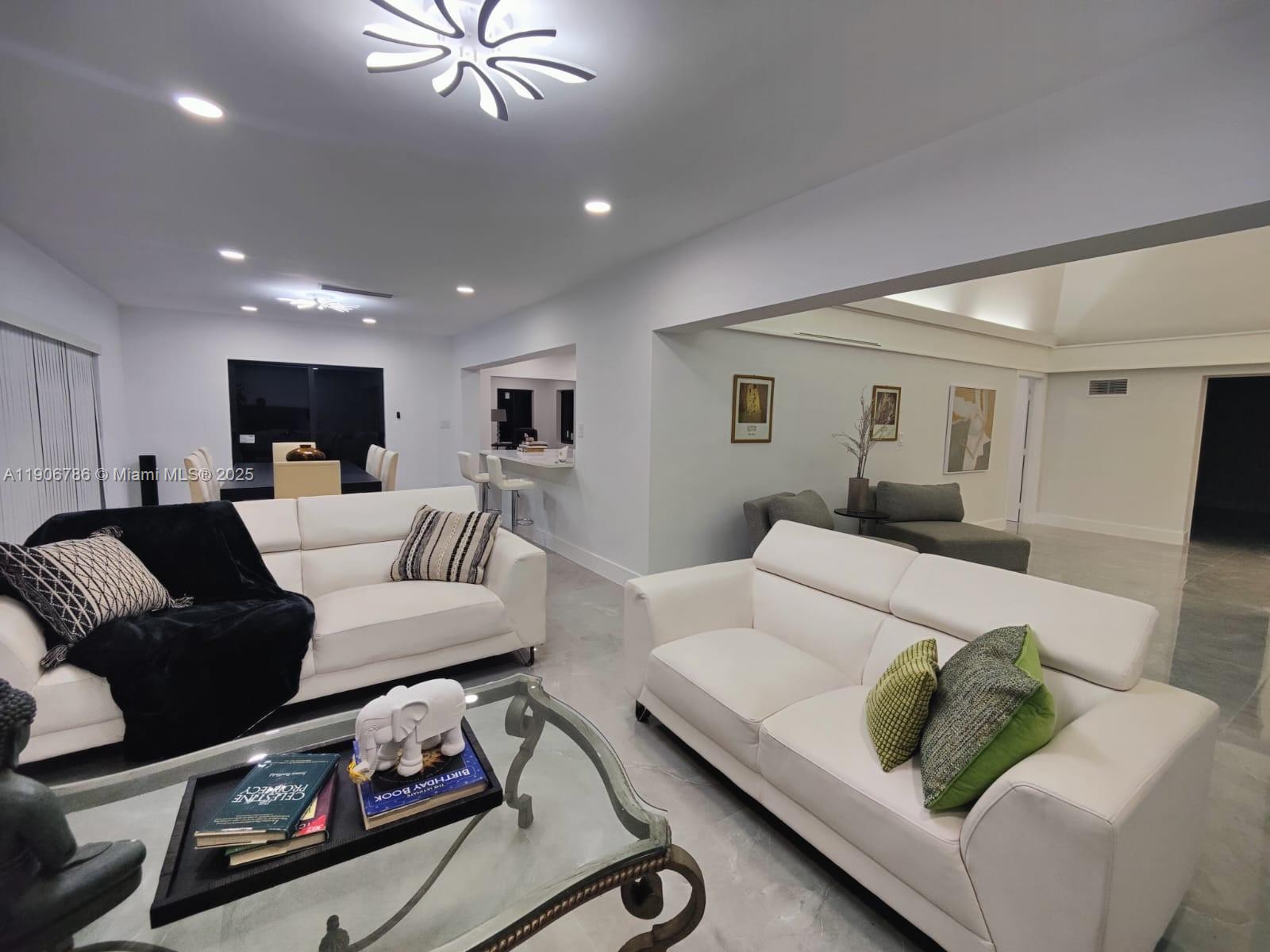 Tamarac Condo: 5109 Banyan Lane