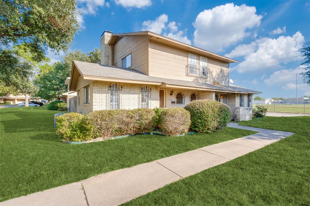 Irving Condo: 3001 Helmet Street