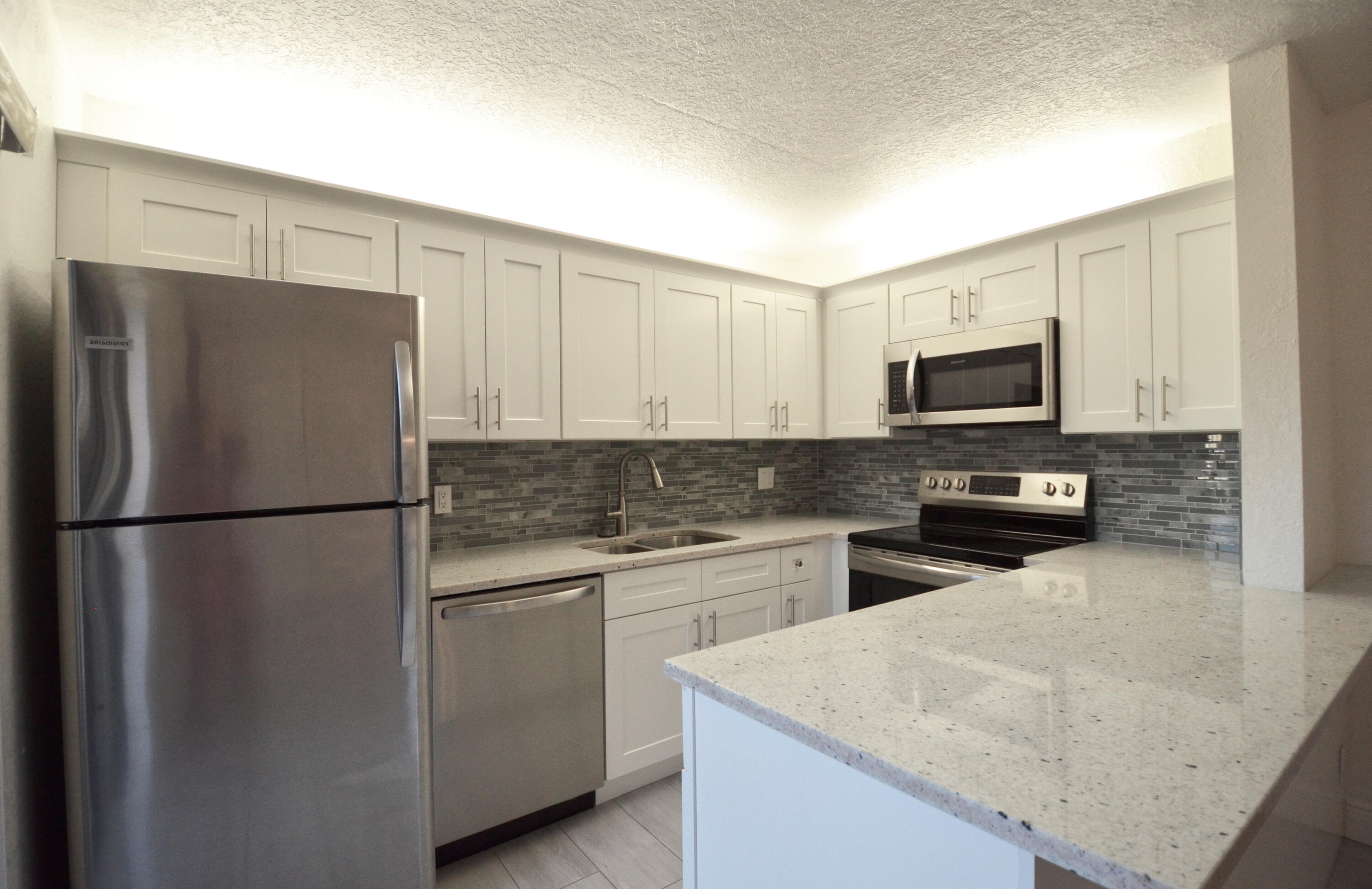 Palm Springs Condo: 282 Arabian Road