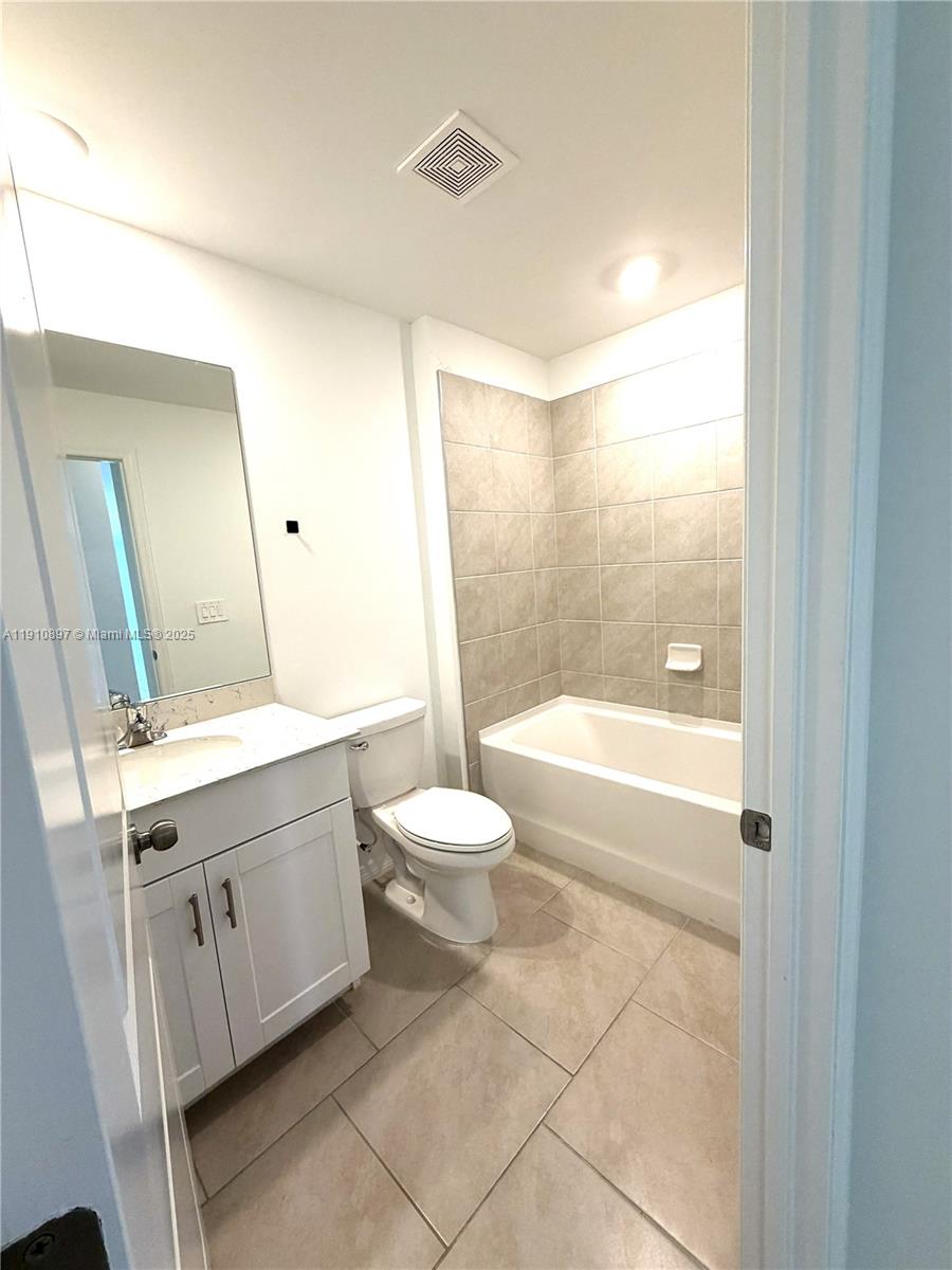 Fort Myers Condo: 17448 Monte Isola Way