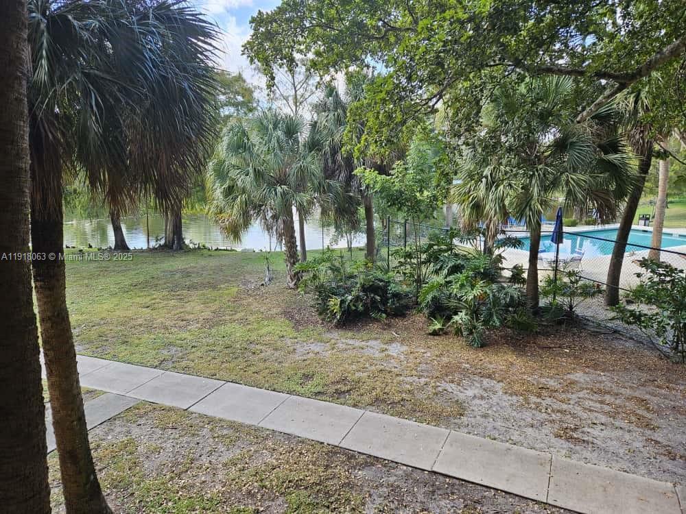 Plantation Condo: 10725 Cleary Boulevard