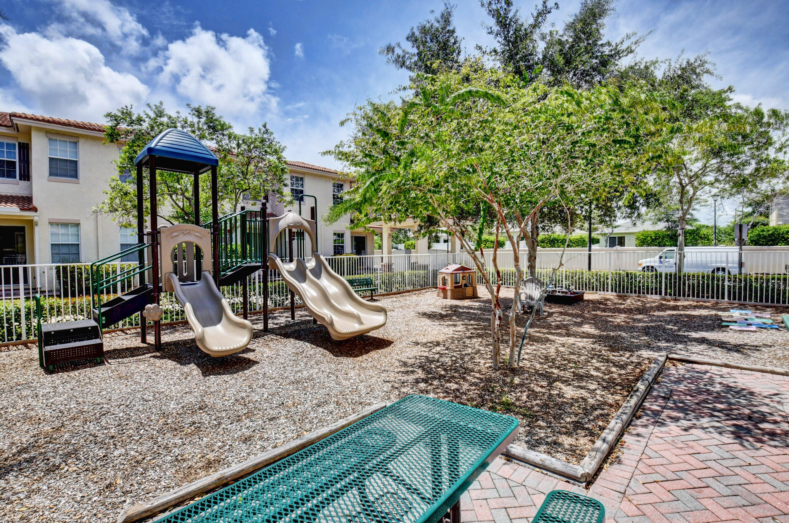 Delray Beach Condo: 1019 West Longport Circle