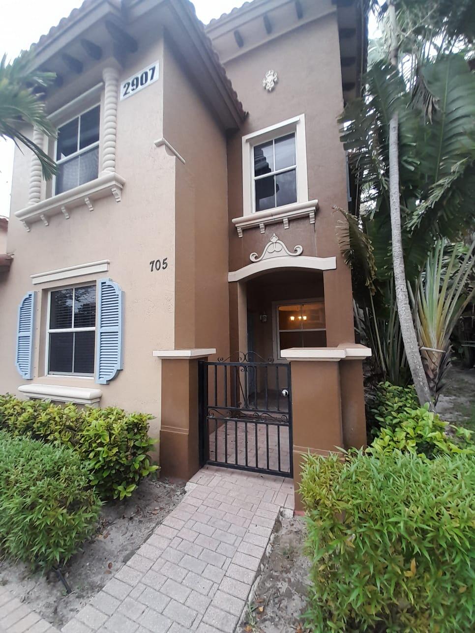 West Palm Beach Condo: 2907 Hope Valley Street