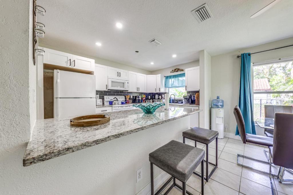 Lake Worth Condo: 4815 Bertha Street