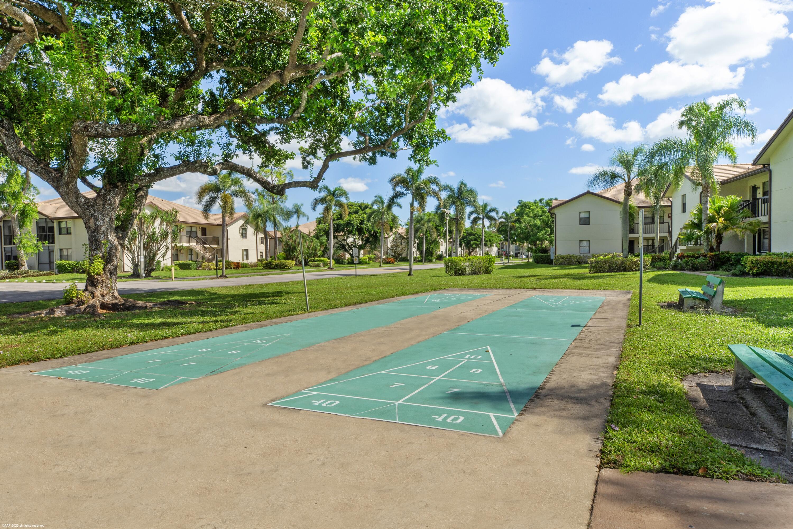 Lake Worth Condo: 7698 Tahiti Lane