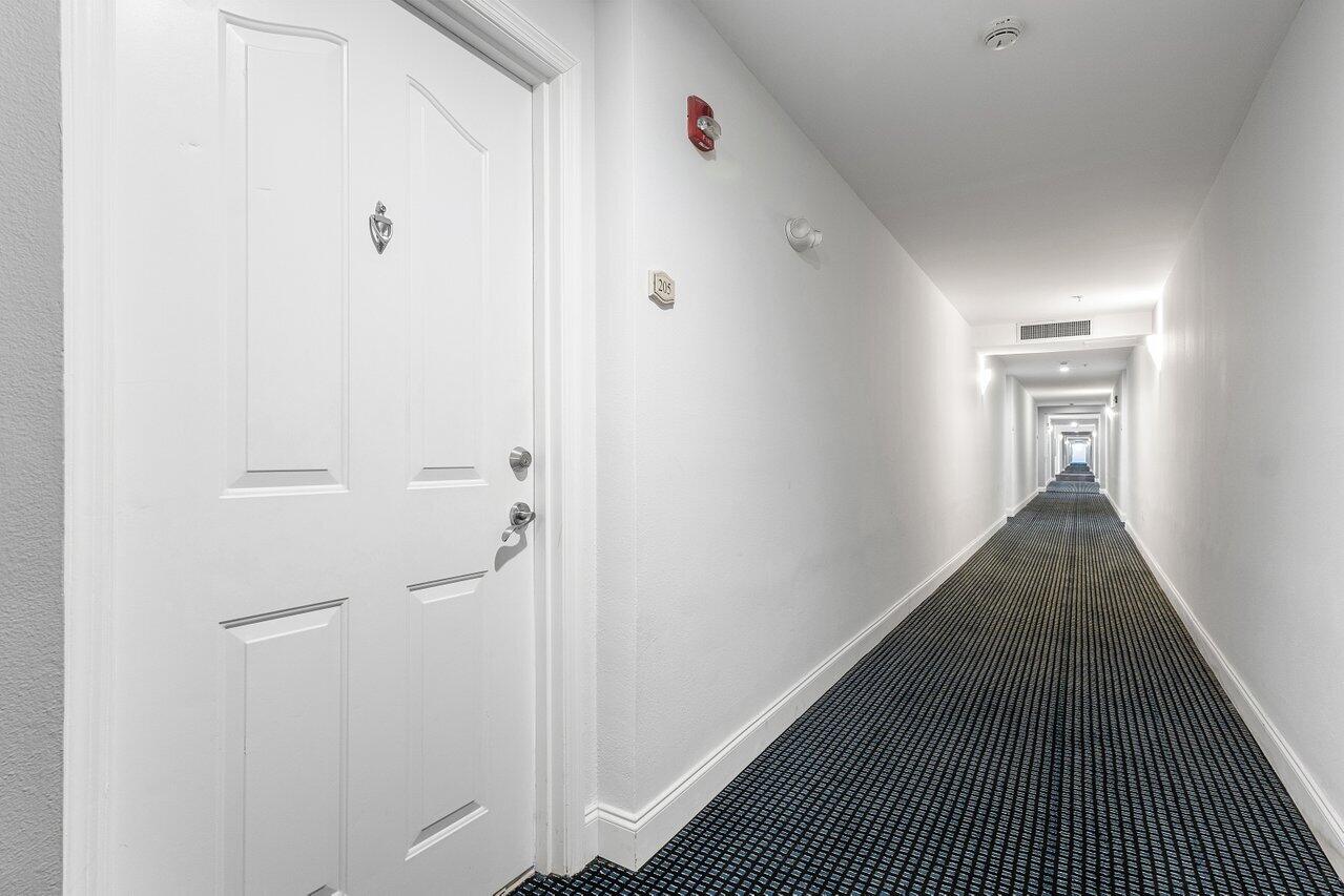 Delray Beach Condo: 250 Northeast 3rd Avenue