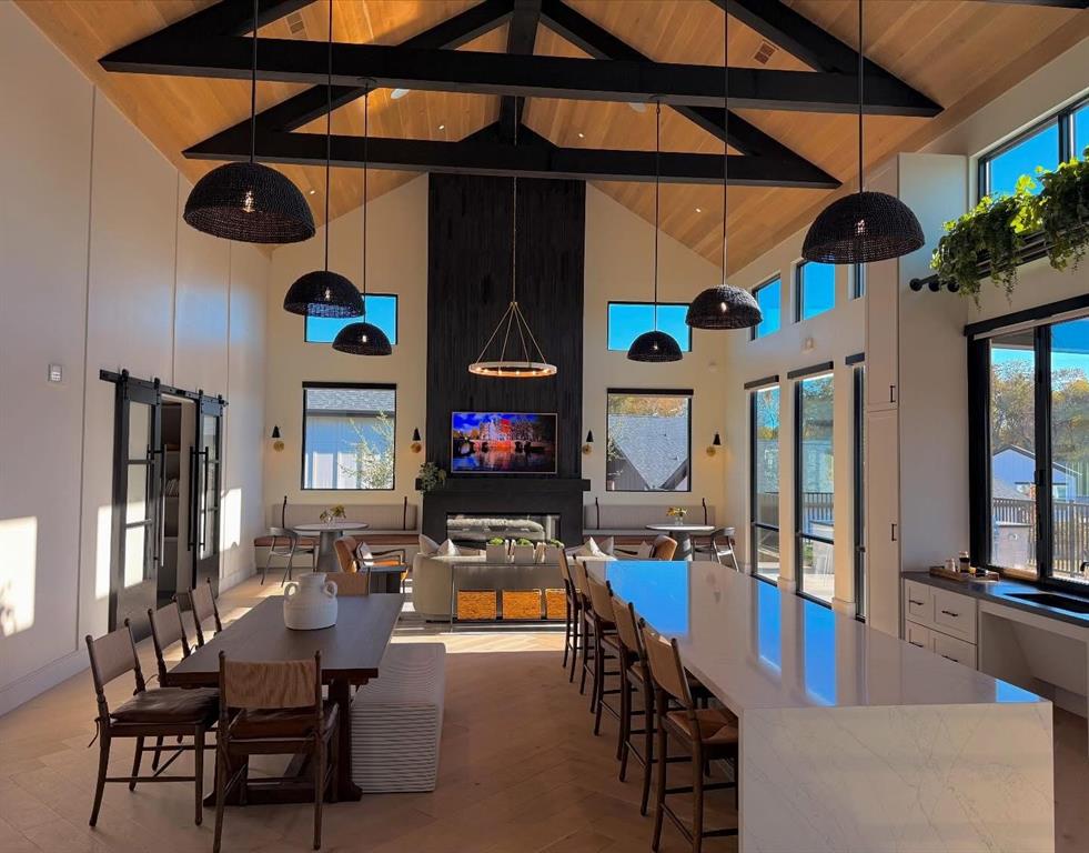 Melissa Condo: 1535 Blue Sage Street