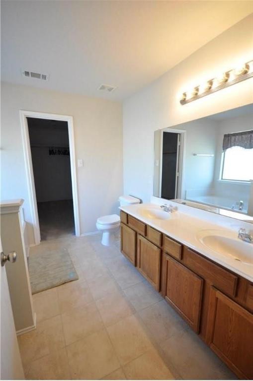 Melissa Condo: 205 Fisherman Trail