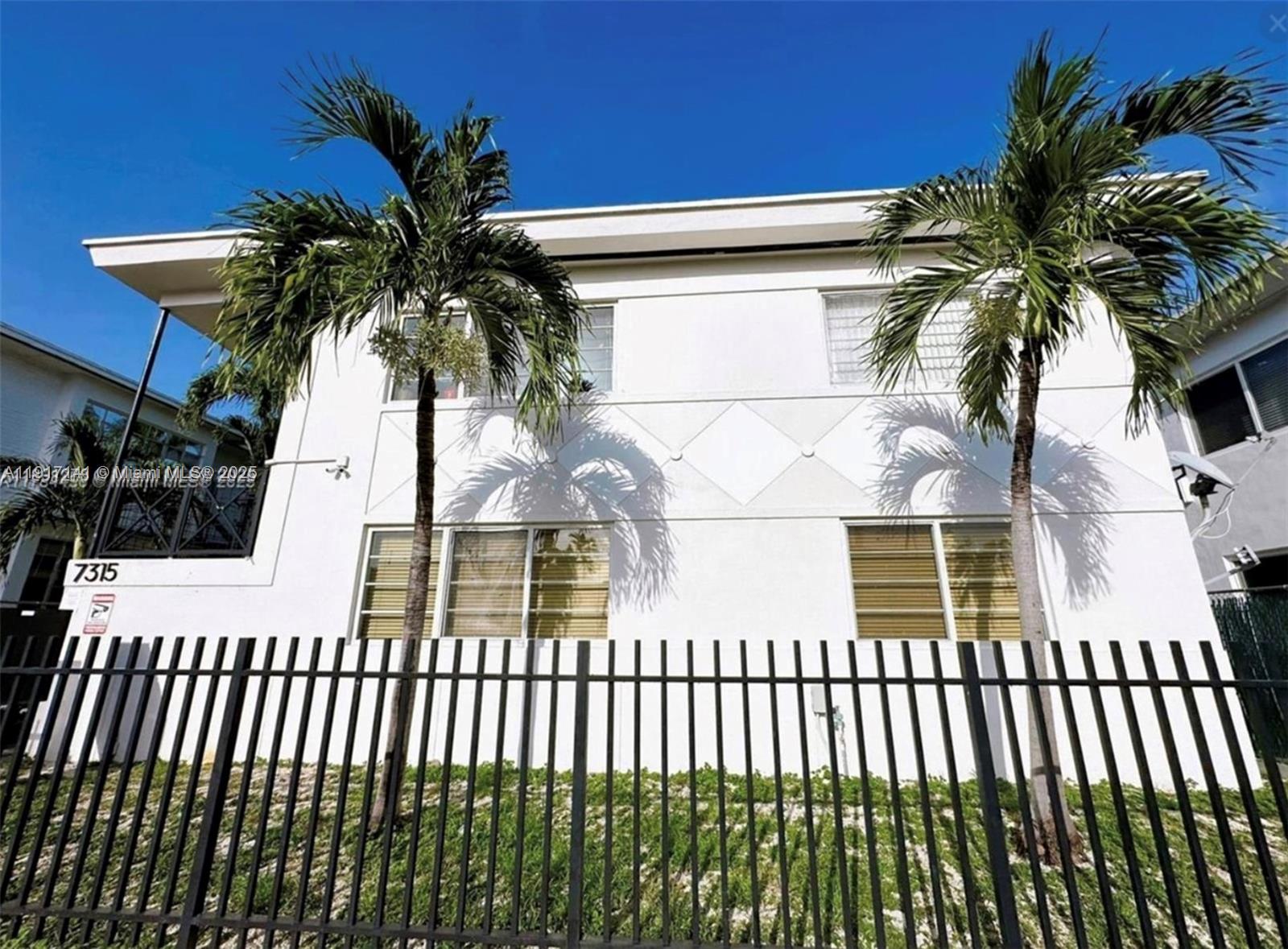 Miami Beach Condo: 7315 Byron Avenue