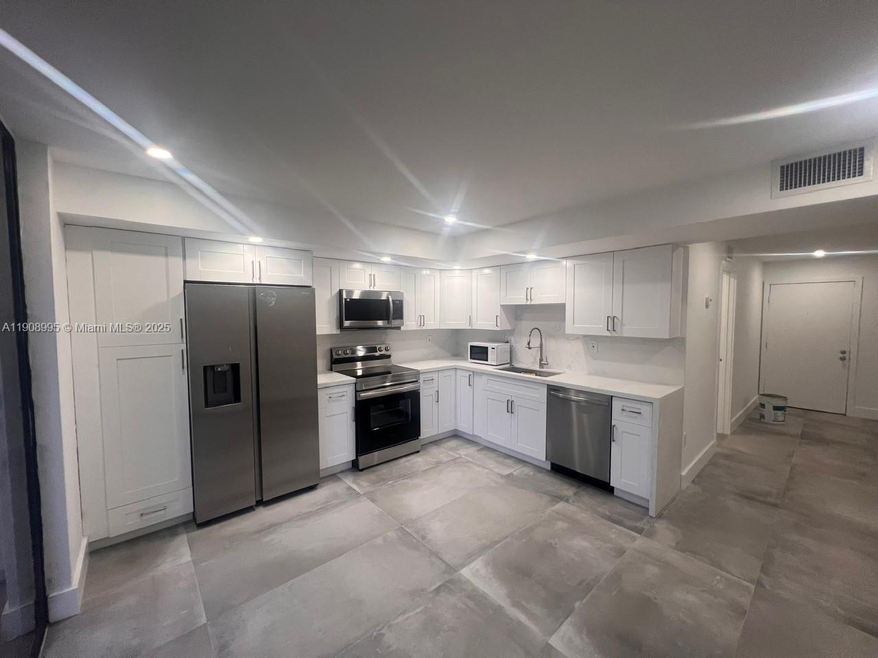 Miami Condo: 8600 Southwest 133rd Avenue Road