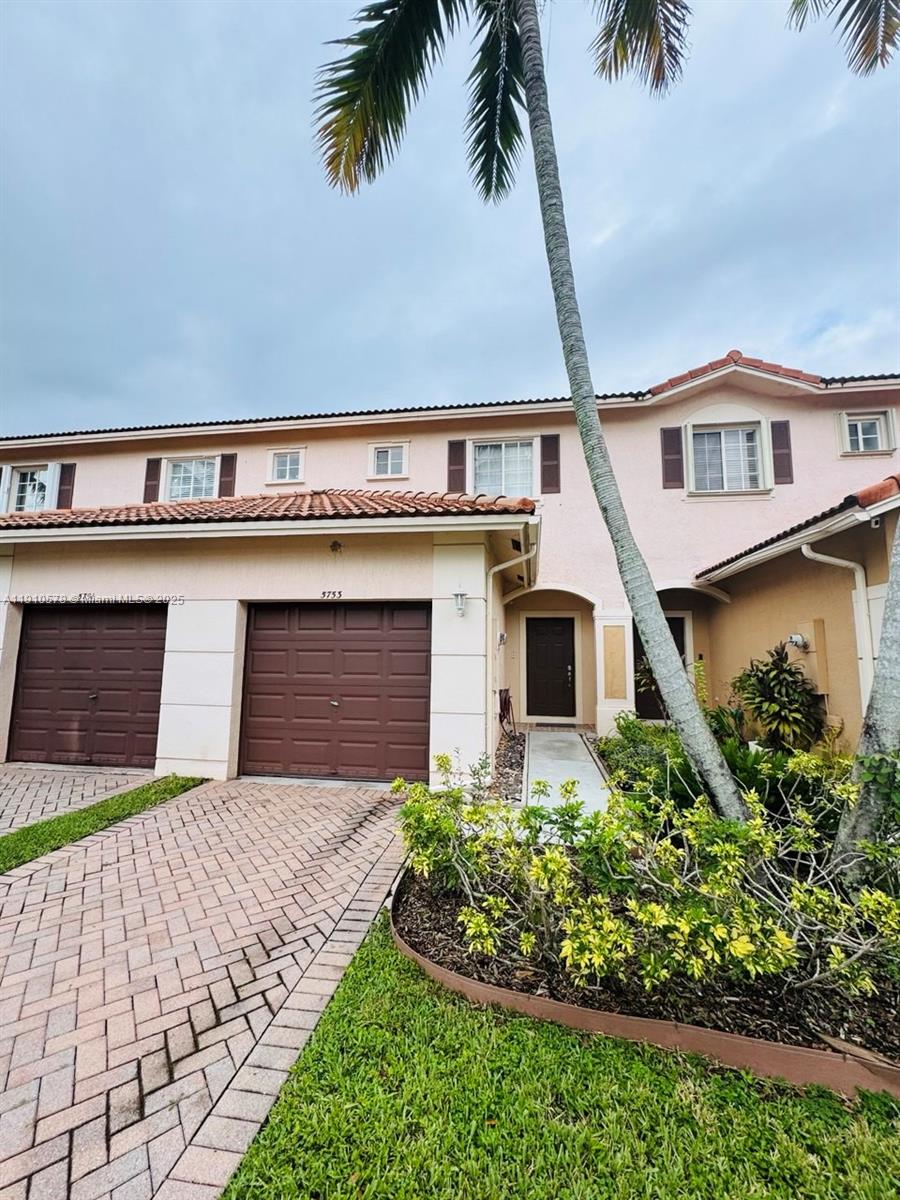 Tamarac Condo: 5753 Isles Circle