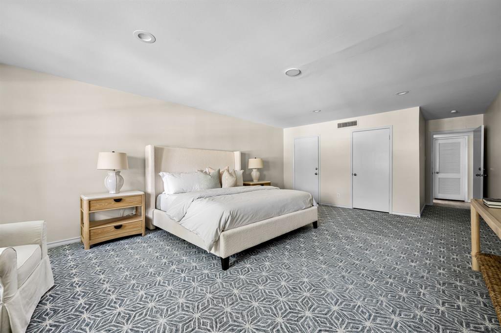 Dallas Condo: 6226 Bandera Avenue