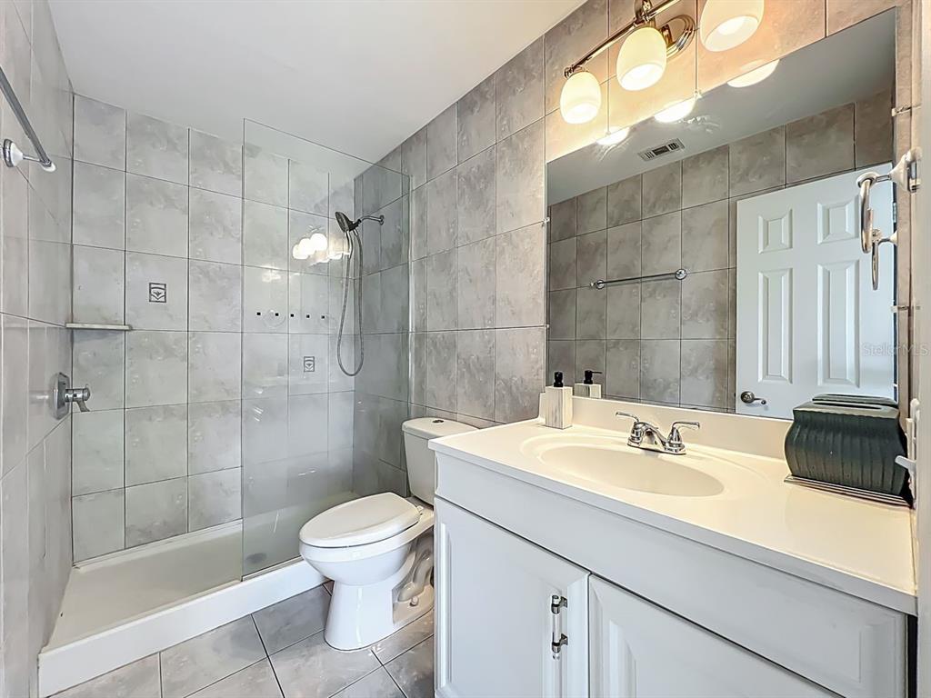 Orlando Condo: 6140 Burnside Circle