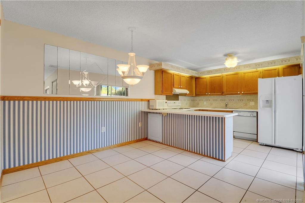 Stuart Condo: 5662 Southeast Windsong Lane