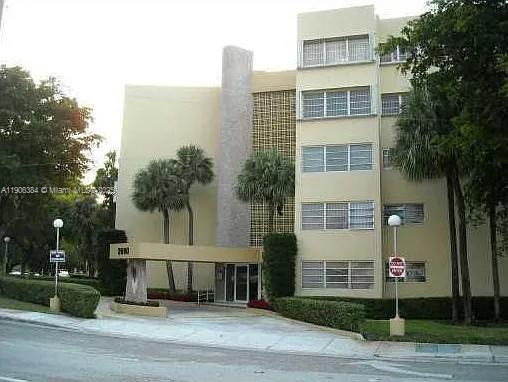 Miami Condo: 2690 Southwest 22nd Avenue