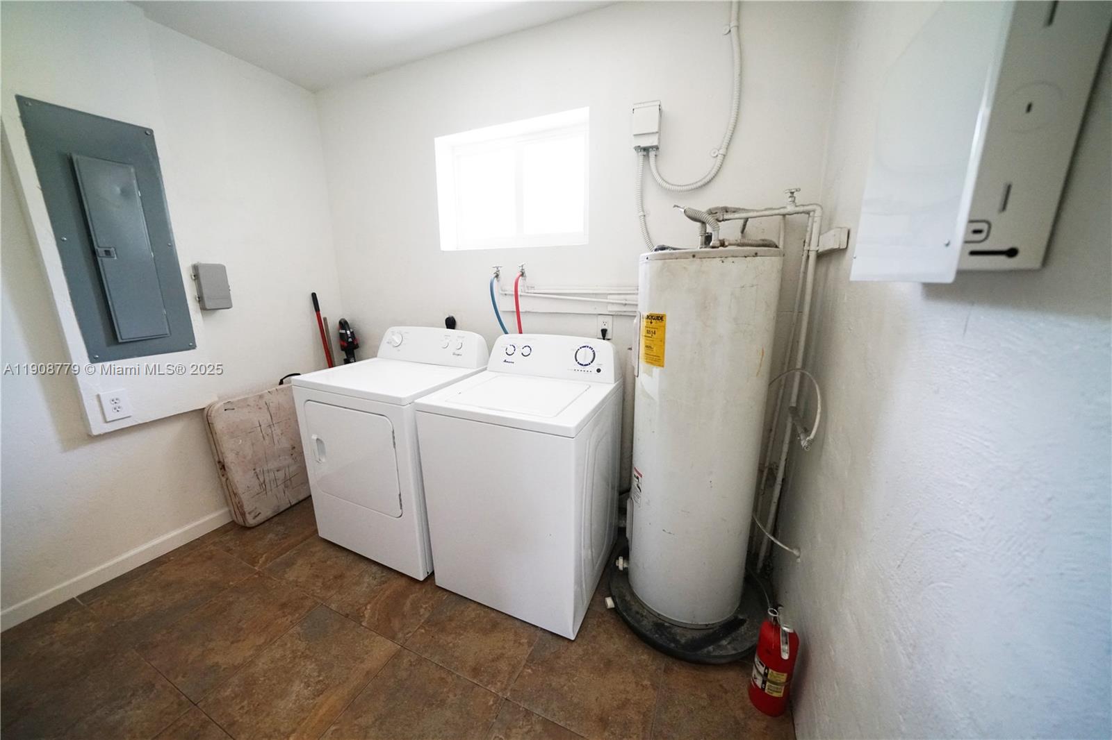 Fort Lauderdale Condo: 2300 Southwest 42nd Terrace