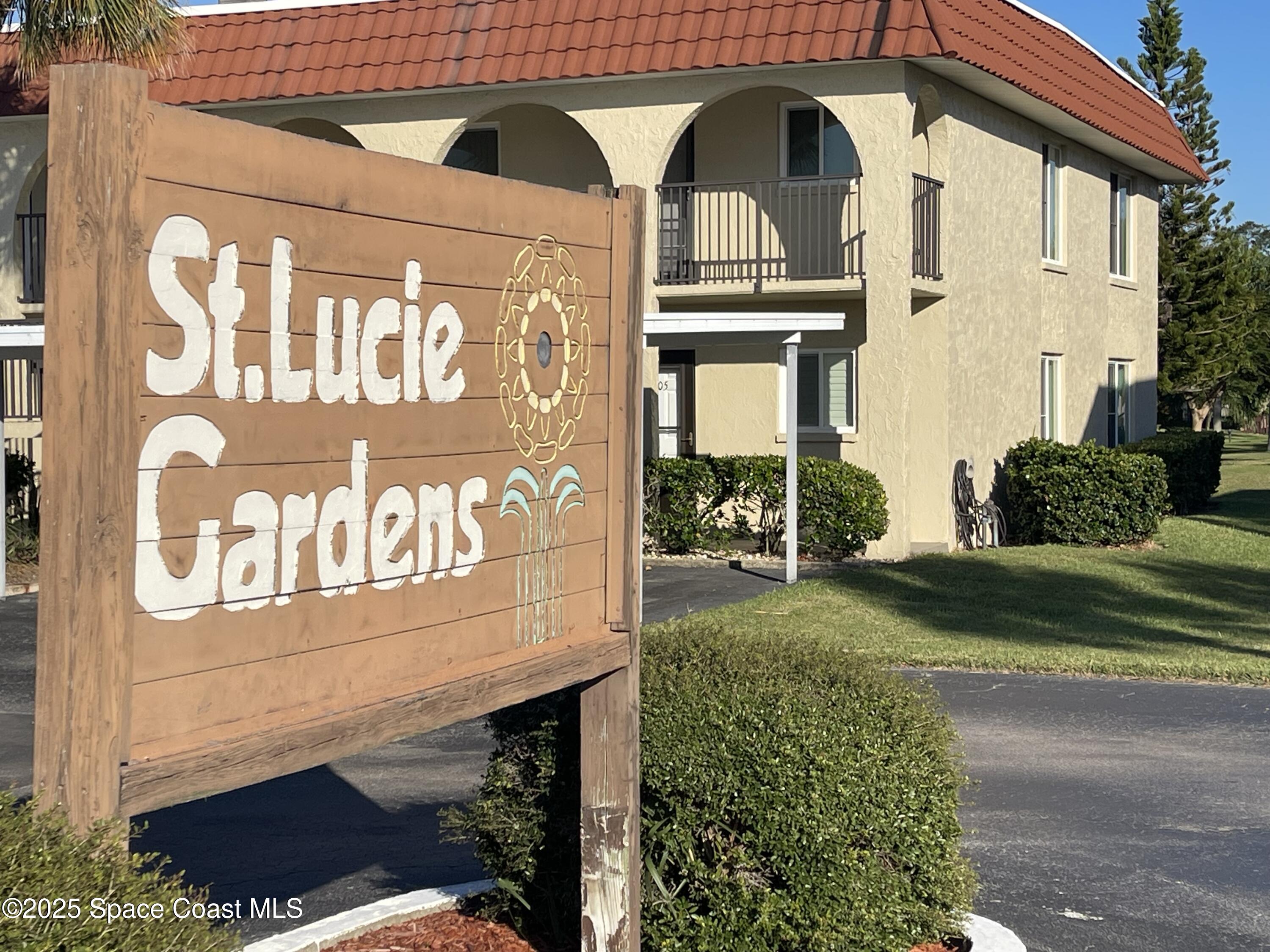 Cocoa Beach Condo: 201 St Lucie Lane