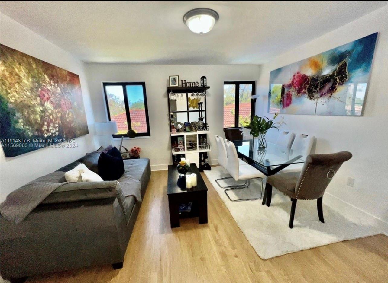 Miami Condo: 3520 Southwest 25th Street