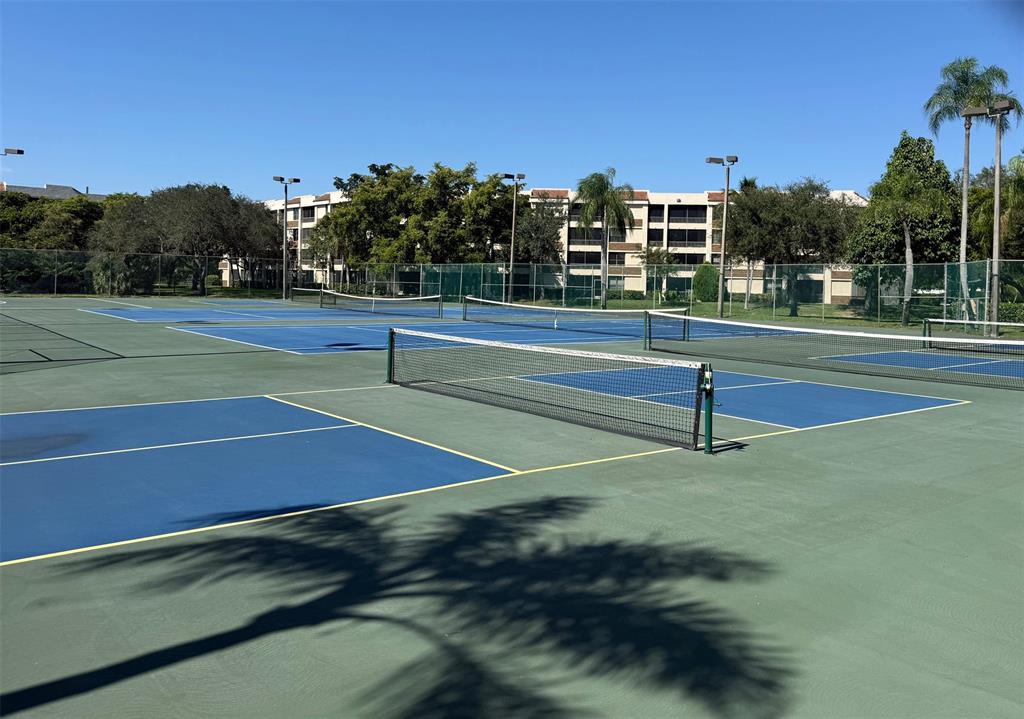 Plantation Condo: 7340 Northwest 1st Street