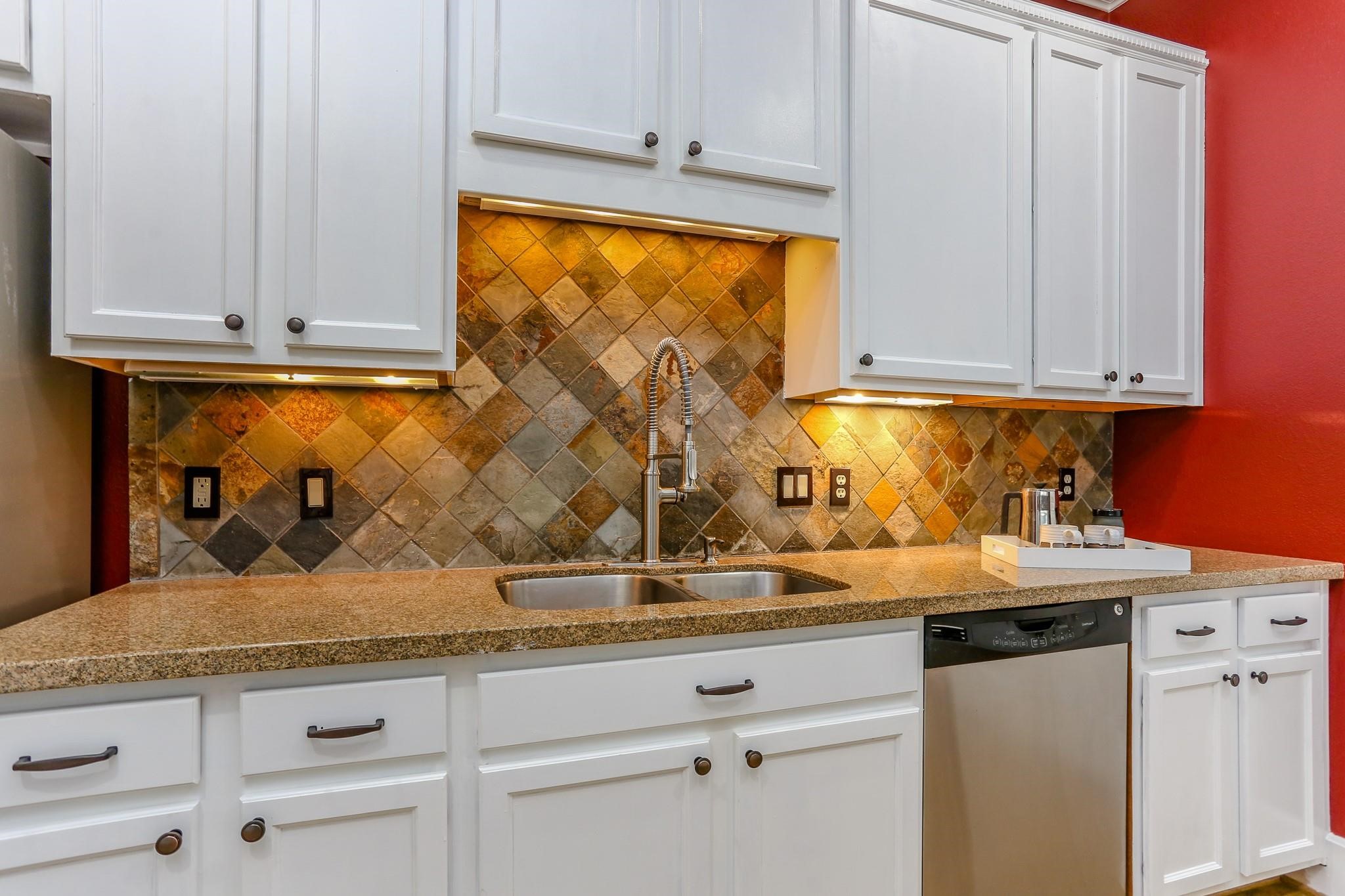 Houston Condo: 306 Enid Street