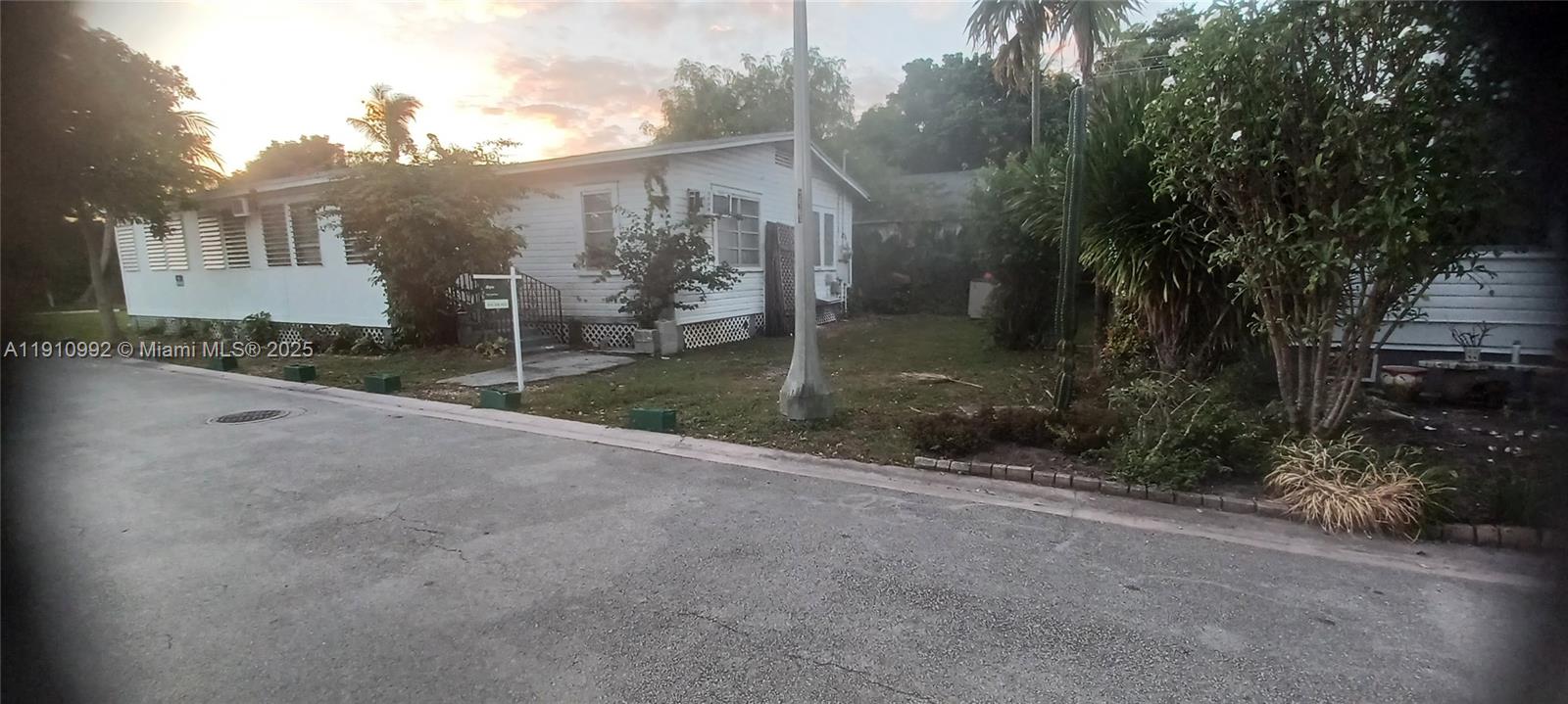 Coral Gables Condo: 200 Florida Avenue