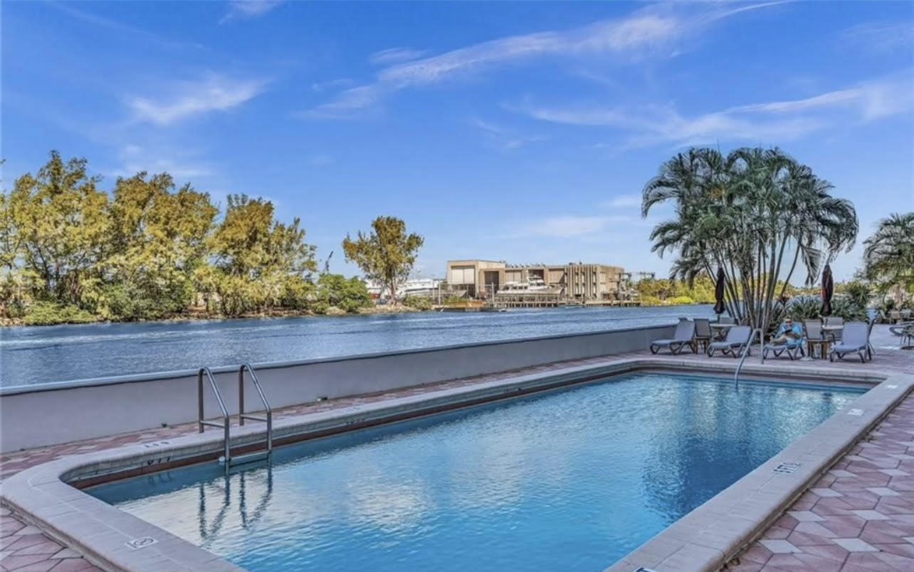 Pompano Beach Condo: 1401 North Riverside Drive