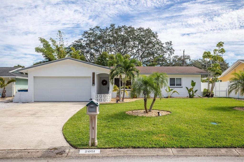 Clearwater Condo: 2051 Little Neck Road