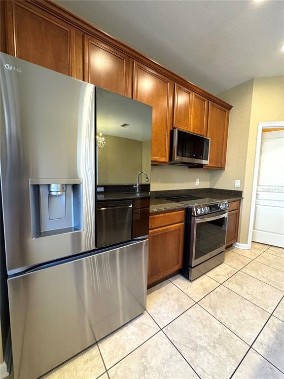 Windermere Condo: 7752 Moser Avenue