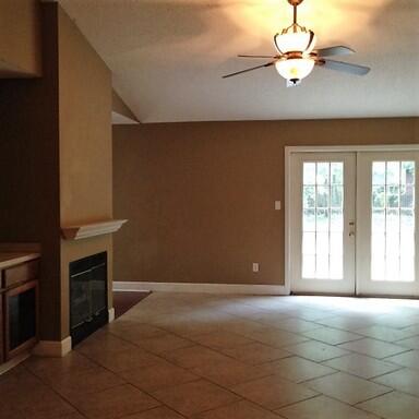 Navarre Condo: 3102 Lynn Drive