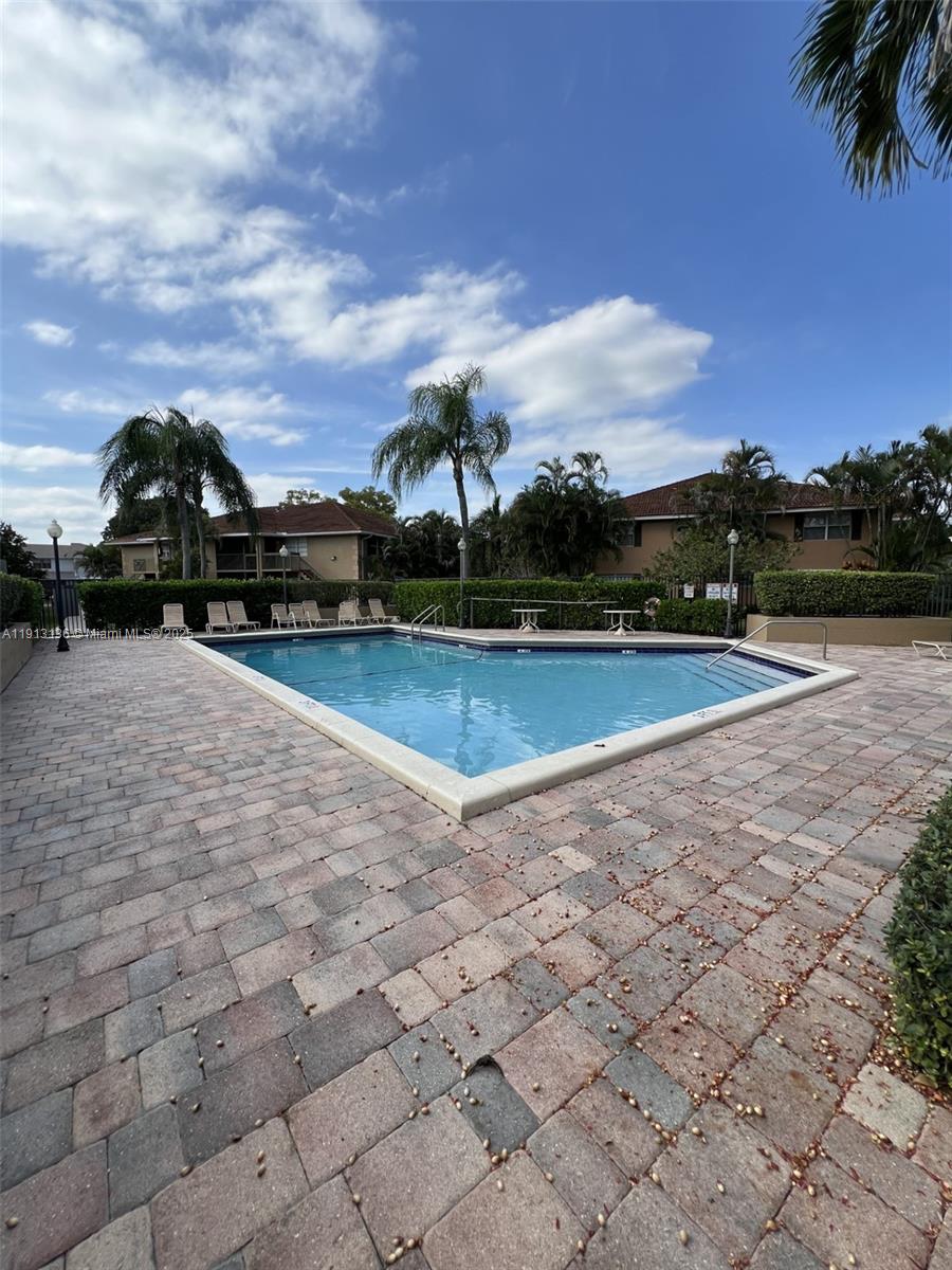 Pembroke Pines Condo: 10373 Northwest 8th Street